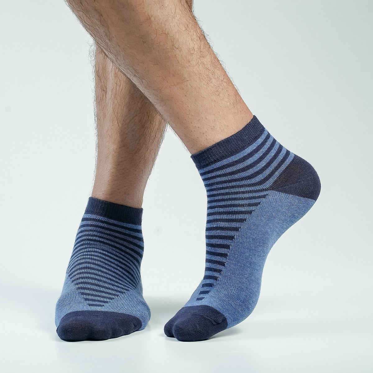 Swan Goodwill Ankle Socks For Men