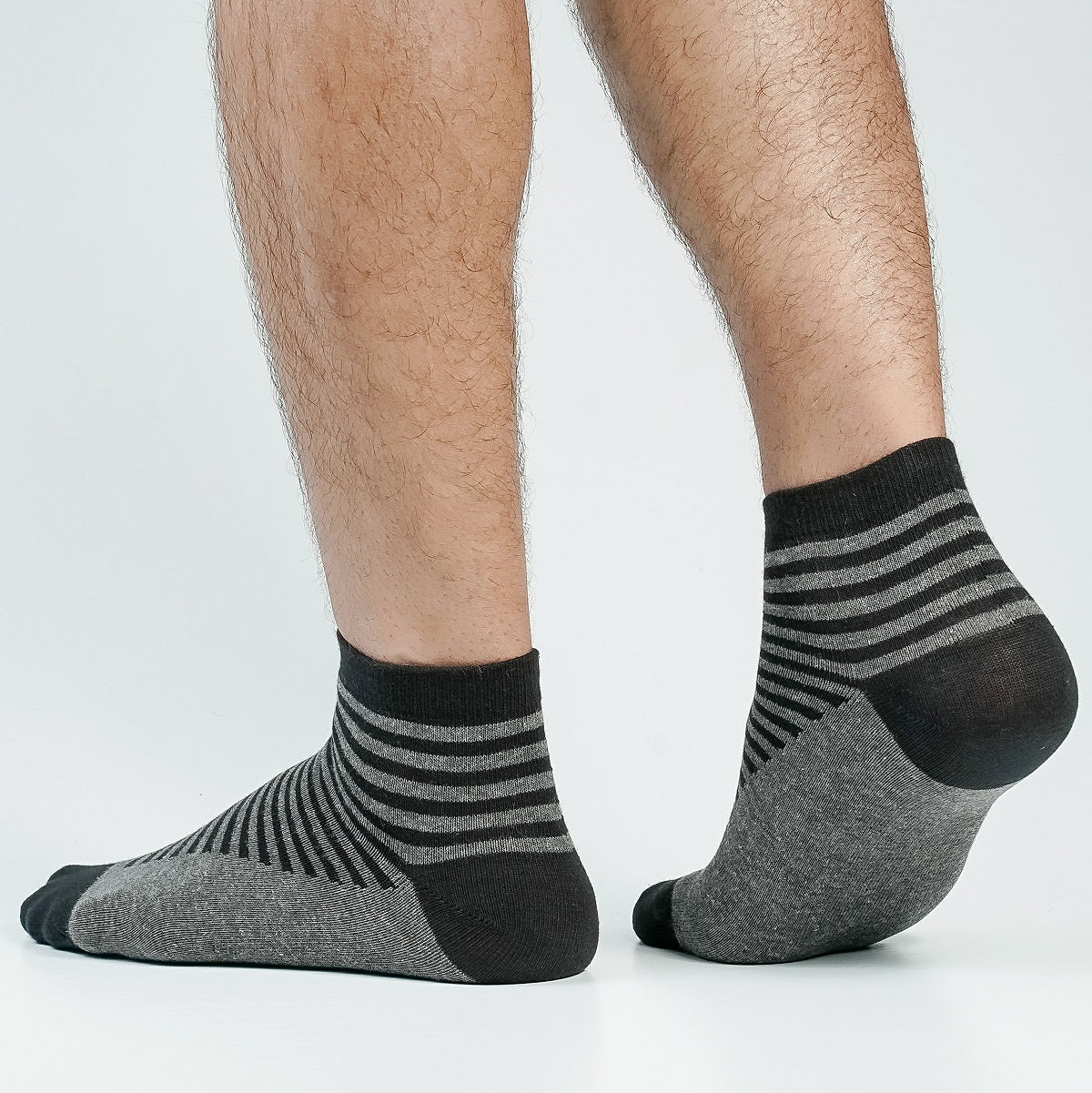 Swan Goodwill Ankle Socks For Men
