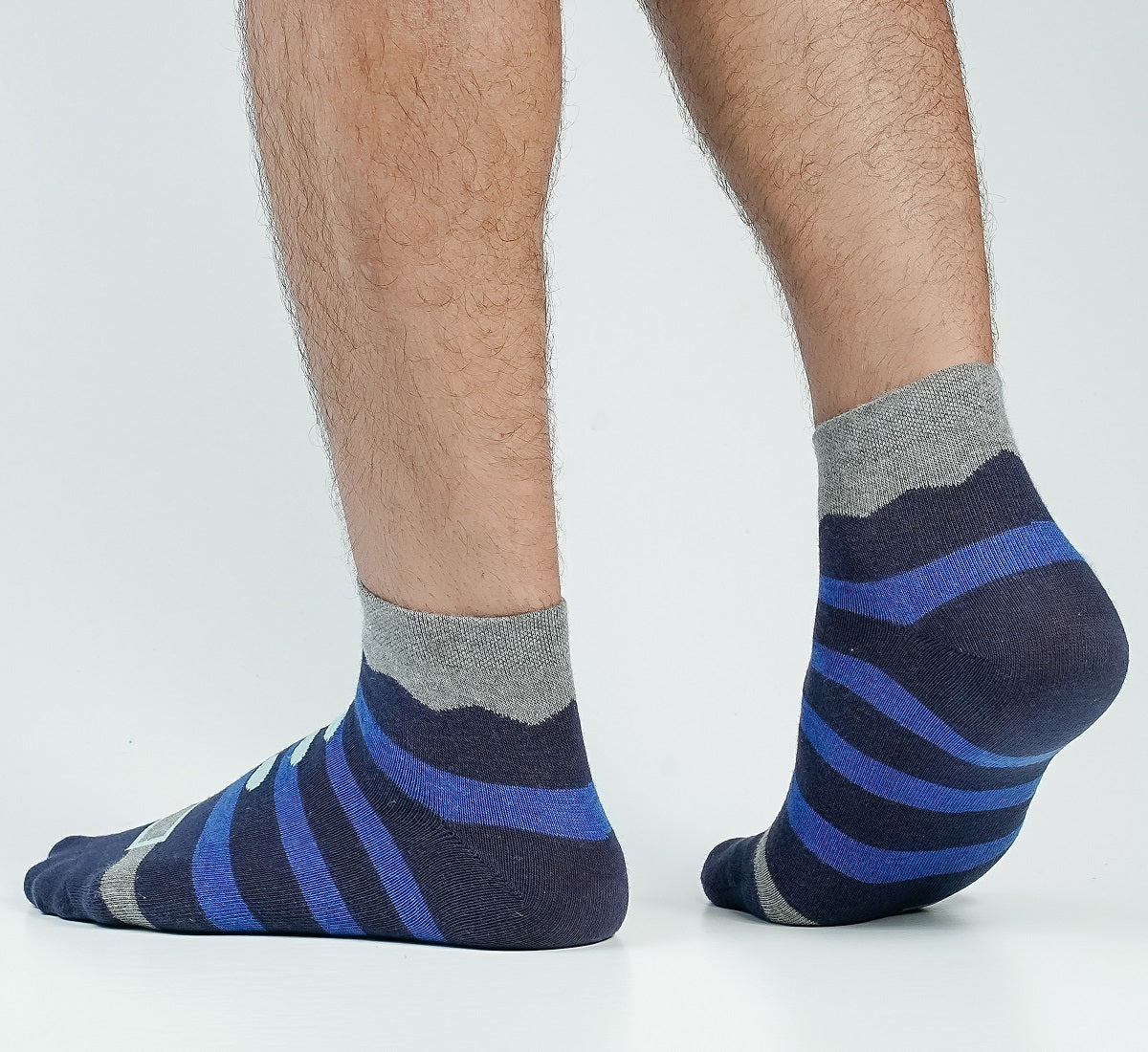 Swan Goodwill Ankle Socks For Men