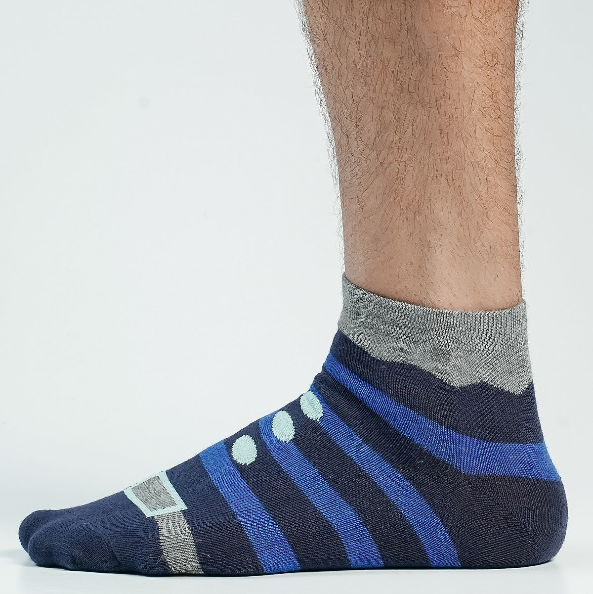 Swan Goodwill Ankle Socks For Men